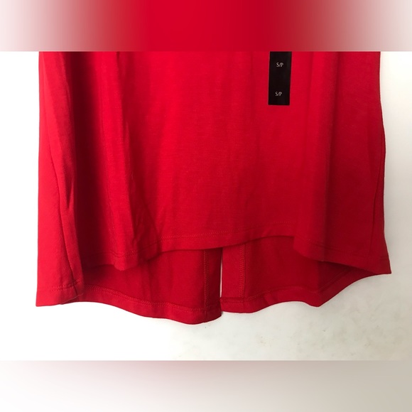 Beautiful Banana Republic Red Top! New with Tags! - Picture 8 of 12
